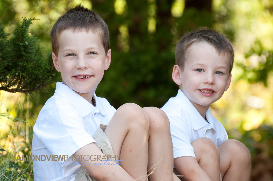 Busy Trio! | Ottawa Family Photographer