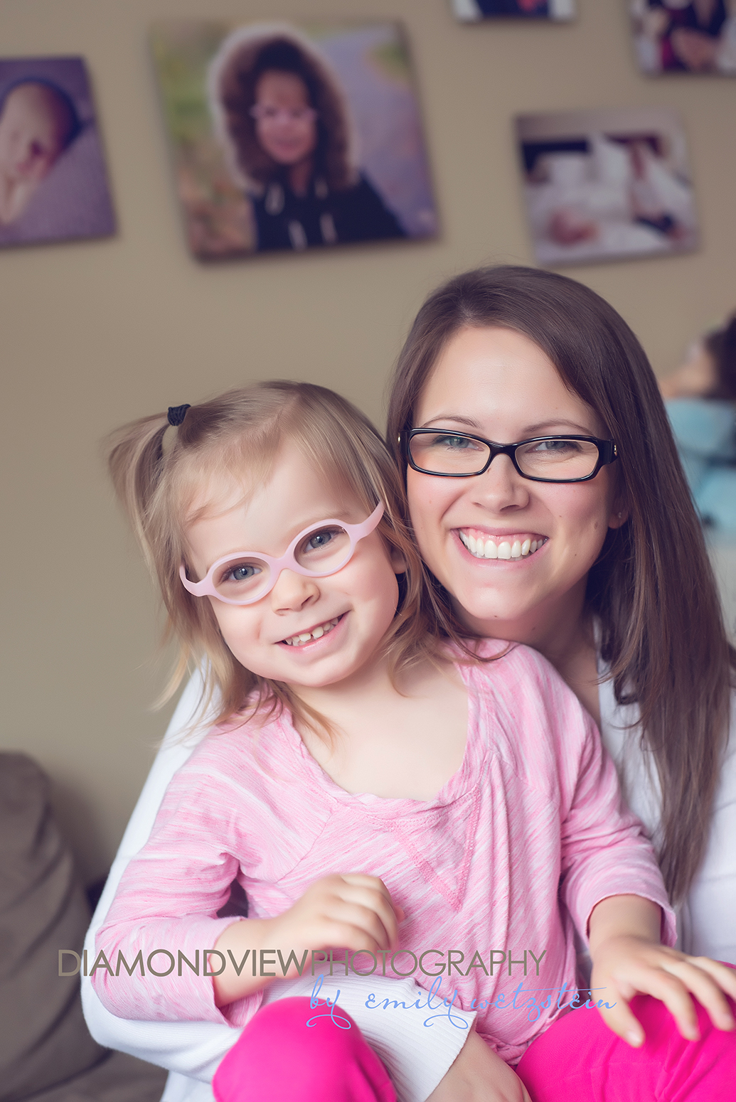 Melissa and her babies | Ottawa Family Photographer