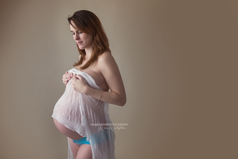 Ottawa Maternity Photographer | T