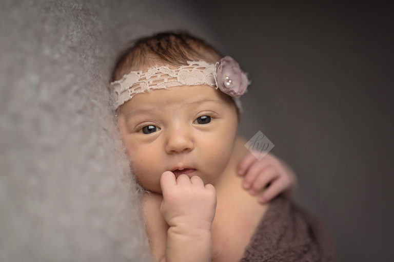 Ottawa Newborn Photography | Baby Eliana
