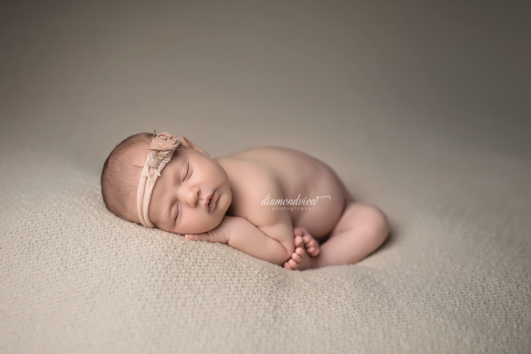 Ottawa Newborn Photographer | Baby Claire