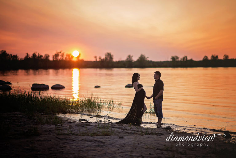 Ottawa Maternity Photographer | Corrie & Kevin