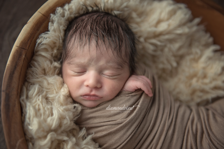 Ottawa Newborn Photographer | Baby Charlie