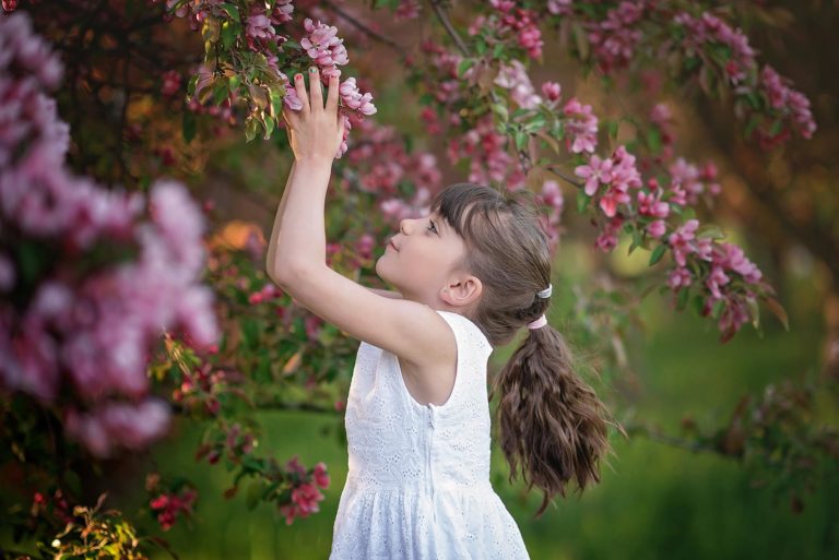 Ottawa Family Photographer | Mom and her girls