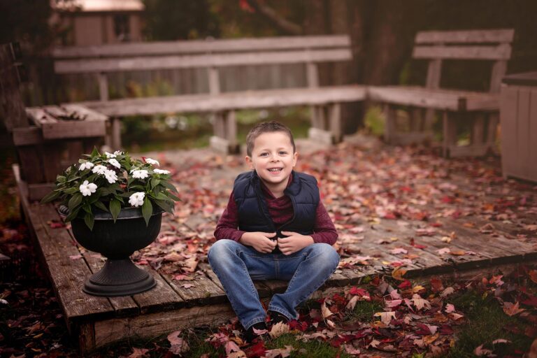 Ottawa Child Photographer | Fun with Fall Leaves