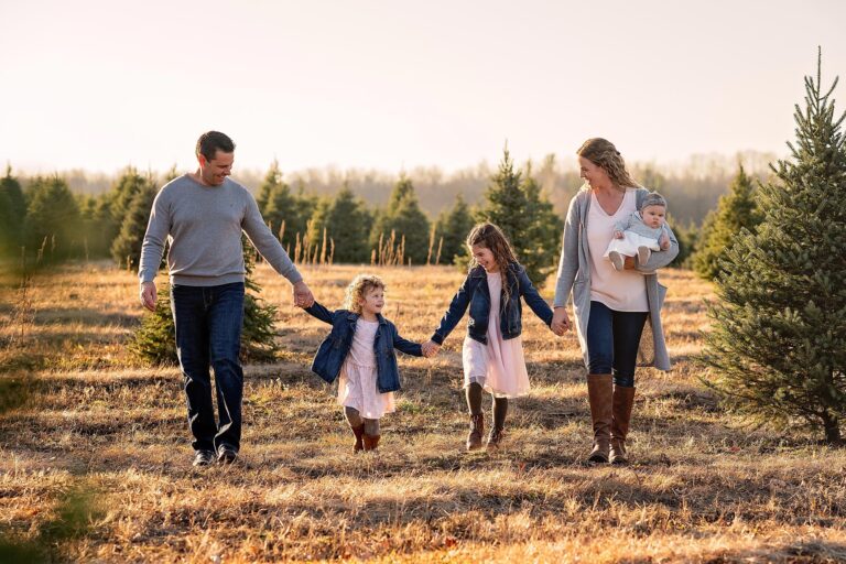 Ottawa Family Photographer | At the Tree Farm with P & K