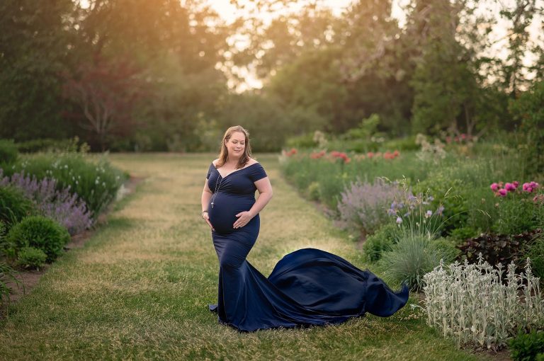 Ottawa Maternity Photographer | Mama-to-be